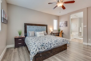 5 habitaciones, tabla de planchar con plancha, wifi y ropa de cama