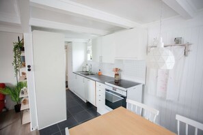 Fridge, microwave, oven, stovetop - Two Bedroom Vacation Home in the Center of Tórshavn (Tórshavn)