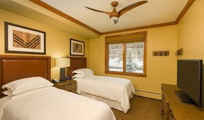 2 Schlafzimmer, Zimmersafe, Bügeleisen/Bügelbrett, WLAN