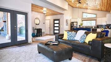 Smart TV, fireplace, DVD player