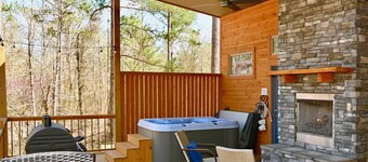 Stunning 24 Karat Cabin in Broken Bow - Hochatown!