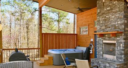 Stunning 24 Karat Cabin in Broken Bow - Hochatown!