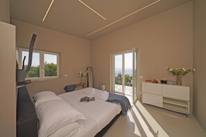 4 Schlafzimmer, Zimmersafe, Bügeleisen/Bügelbrett, kostenloses WLAN