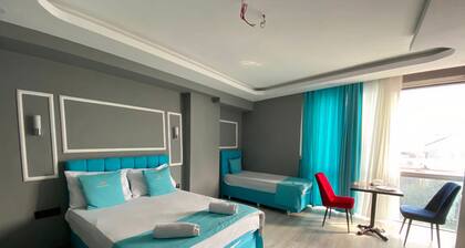 Cois Inn Royal Hotel