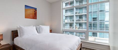 2 bedrooms, desk, iron/ironing board, travel cot