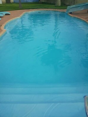 Piscine extérieure (ouverte en saison)