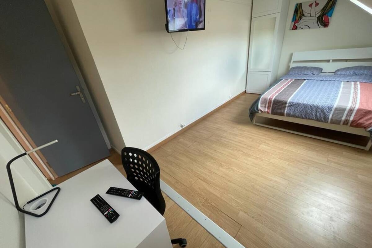 Habitación estándar | Wifi gratis y ropa de cama