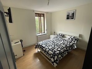 Habitación estándar | Wifi gratis y ropa de cama