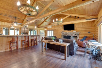 One Level Log Home on 3.5 Acres, Beautiful Views, Newly Updated