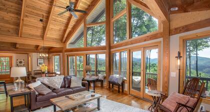 Mountain Lodge With Picturesque Views