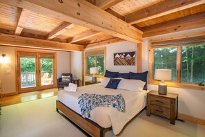 3 bedrooms, WiFi, bed sheets - Mountain Lodge With Picturesque Views (Todd)