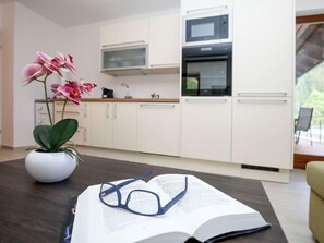 Fridge, microwave, oven, dishwasher - Schwarzwald 6 OG by Interhome (Radenthein)