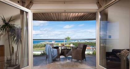 4 The Vista - Sea View - Free Parking & WiFi - Pet Allowed