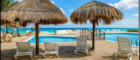 Piscina a l'aire lliure