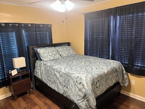 4 Schlafzimmer, Bügeleisen/Bügelbrett, WLAN, Bettwäsche