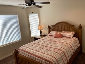 3 Schlafzimmer, Bügeleisen/Bügelbrett, Reisekinderbett, kostenloses WLAN