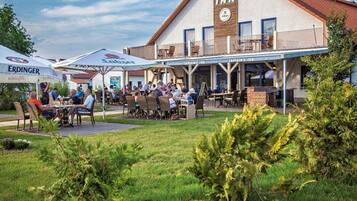 Restauration en plein air