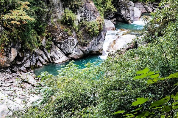 Point of interest - 8fold by Larisa, Jibhi (Banjar)