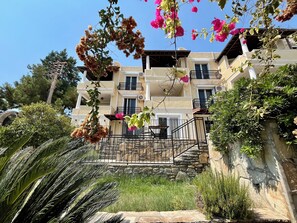 1 ห้องนอน, เครื่องนอนระดับพรีเมียม, ห้องพักตกแต่งอย่างมีเอกลักษณ์