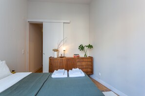 2 bedrooms