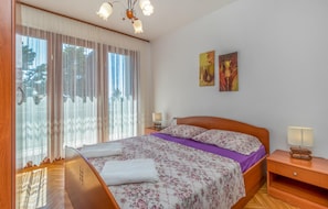 2 bedrooms, free WiFi, bed sheets