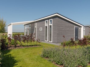 Sne, Himmel, Bjerg, Vindue, Sky, Bygning, Hus, Hældning, Træ, Sommerhus