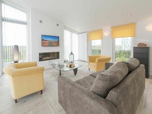 TV - Beautiful apartment in villa for 4 people with WIFI, TV, terrace and panoramic view (Wemeldinge)