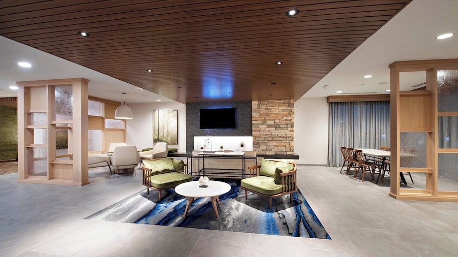 Fairfield Inn & Suites by Marriott Dayton North