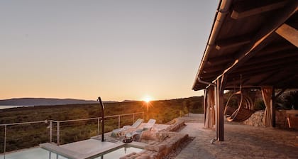 Steinvilla Heritage House Jure mit Pool und Meerblick auf Krk