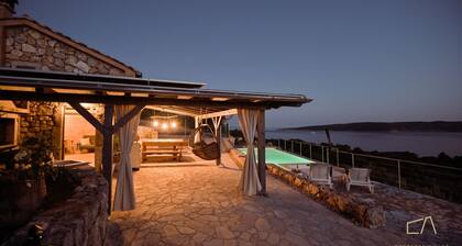 Stone villa Heritage House Jure with a pool and a great sea view on Krk