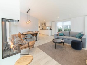 TV - Lovely apartment in villa for 4 people with WIFI, A/C, TV and terrace (Wemeldinge)