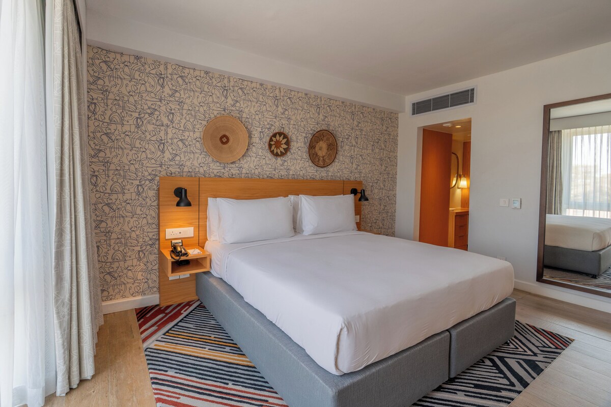 Suite, 1 Bedroom | Premium bedding, down comforters, pillowtop beds, minibar