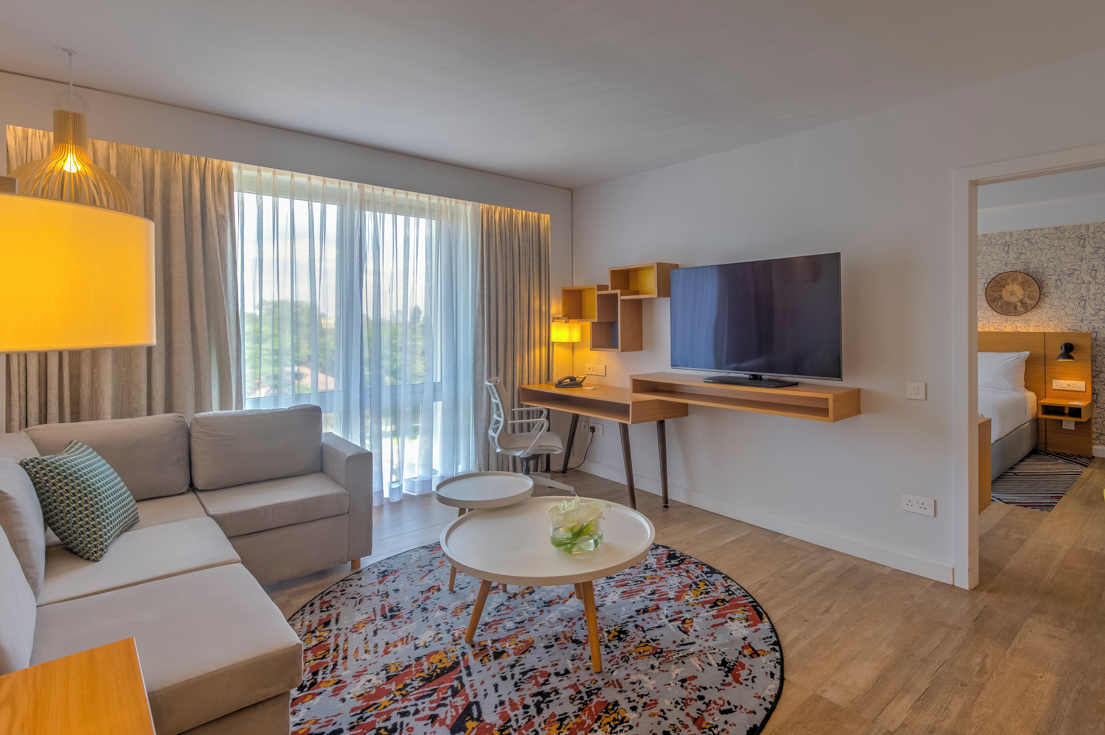 suite, 1 bedroom | premium bedding, down duvets, pillow-top beds, minibar