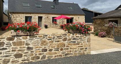 To rent for the vacations fully renovated stone house in the countryside