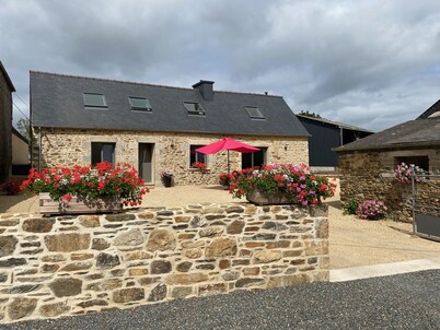 To rent for the vacations fully renovated stone house in the countryside