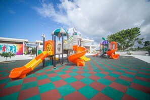 Children’s area - Resort on sandy beach, with gym/pool/tennis/basket/spa, what else do you want? (Sosúa)