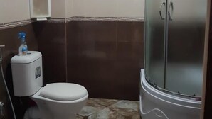 Basic Room | Bilik Mandi
