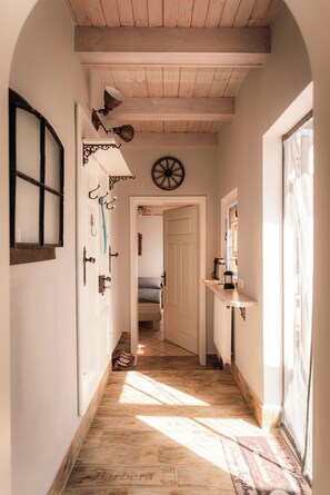 Interior - "Unterm Apfelbaum" Vacation Home: Boat Rides / Bike Tours – Anything Is Possible (Lübbenau/Spreewald)