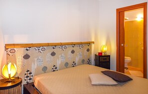 3 habitaciones, caja de seguridad en la habitación y cuna de viaje 