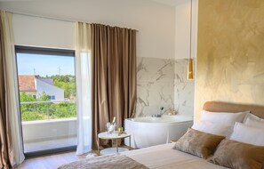 4 chambres, coffres-forts dans les chambres, lit parapluie, Wi-Fi