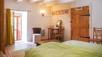 2 間睡房、免費 Wi-Fi、床單