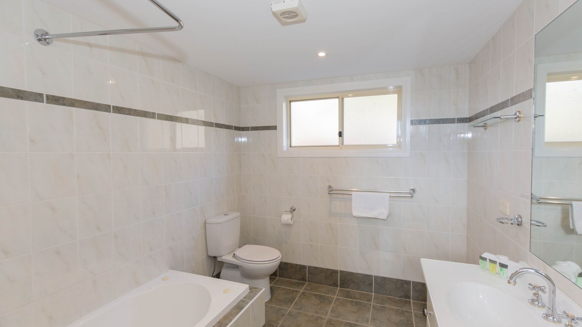 Torino 7 - 7/14 Nettin Circuit — image 9