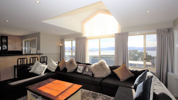 TV - Torino 7 - 7/14 Nettin Circuit (Jindabyne)