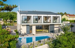 Exterior - Nice home in Sveti Vid Miholjice (Sveti Vid Miholjice)