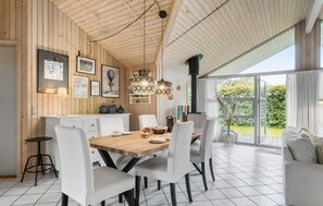 تناول الطعام