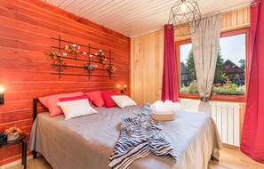 2 Schlafzimmer, Zimmersafe, kostenloses WLAN, Bettwäsche