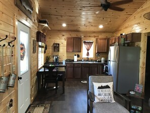 Interior - Mountain cabin with HOT TUB and Amazing View!! (Bonners Ferry)