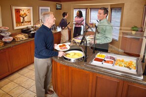 Dining - Studio Suite Great for Business Travelers | Shared Indoor Pool + 24h Business Center (Stafford)