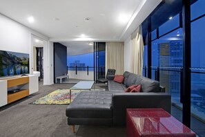 Deluxe Apartment | Living area