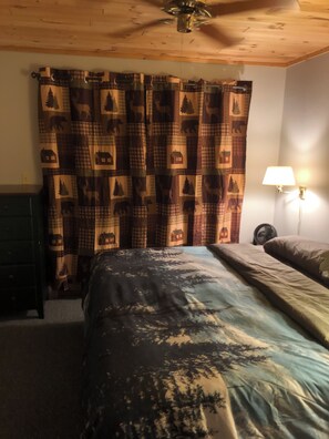 3 bedrooms, free WiFi, bed sheets